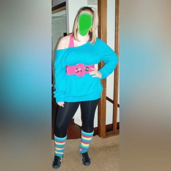 80’s Chic Halloween Costume Set - Picture 2 of 10